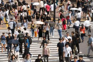 全能表现！亚当斯14中6拿下20分8板12助